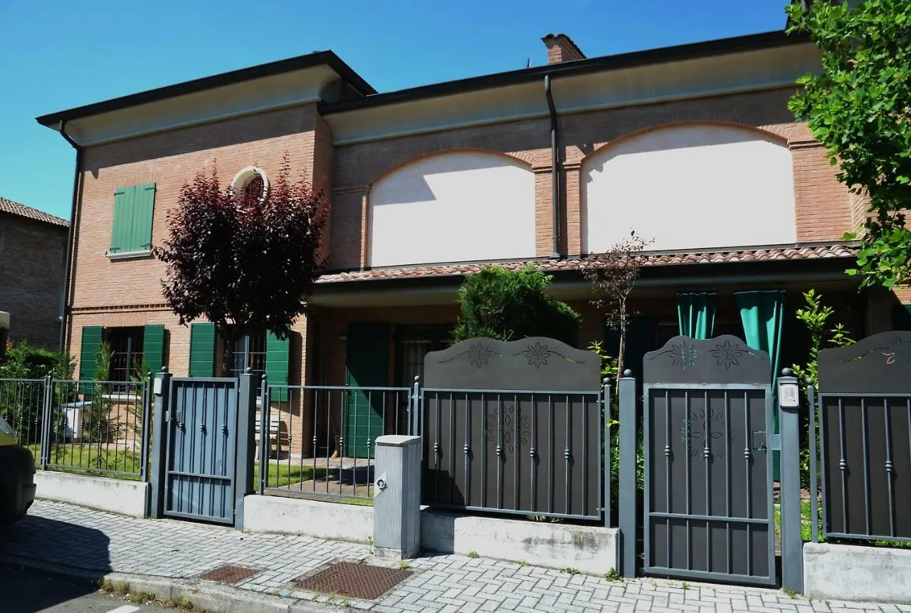 La Casetta Campogalliano Bed & Breakfast