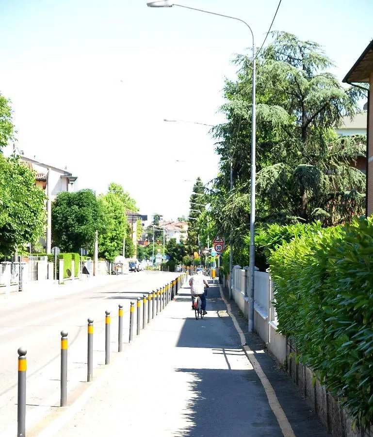 La Casetta Campogalliano Bed & Breakfast